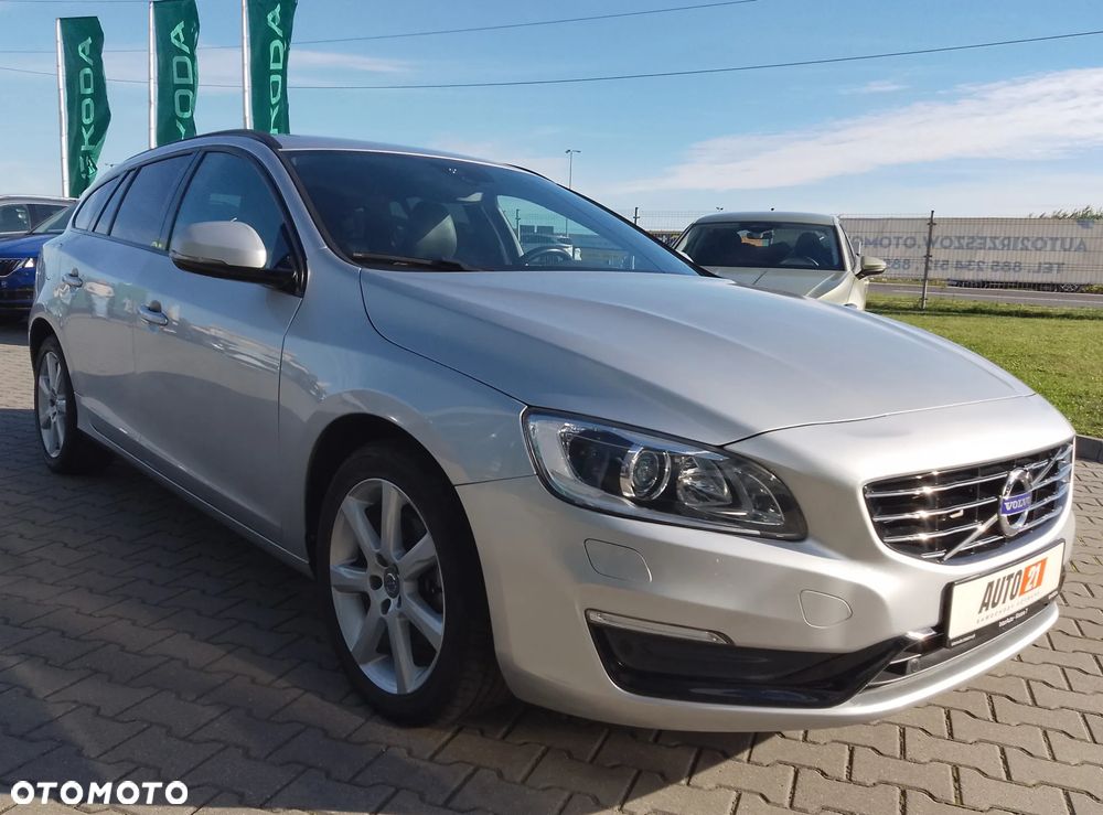 Volvo V60 D3 Geartronic Kinetic - 3
