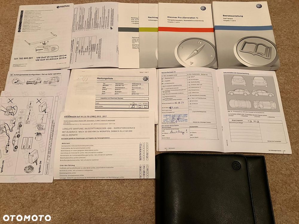 Volkswagen Golf 2.0 TDI BlueMotion Technology Lounge - 29