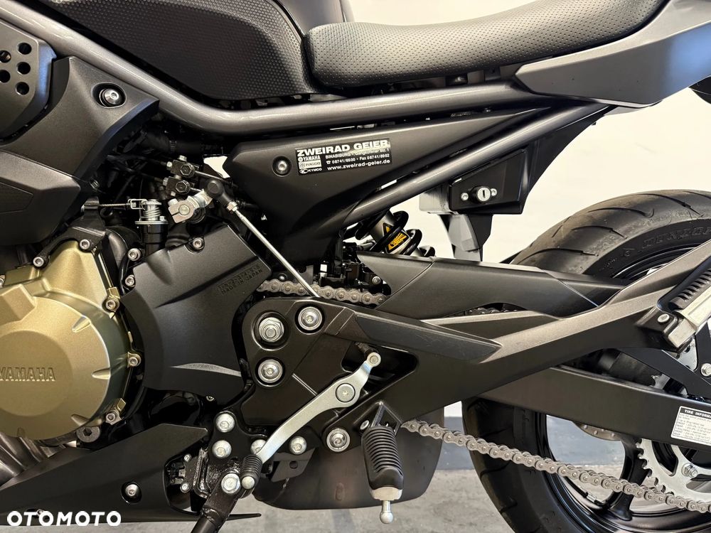 Yamaha XJ - 25