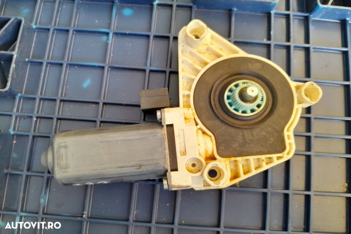 Motoras macara geam fata stanga 5Q4959801B Volkswagen VW Golf 7 [2012 - 2