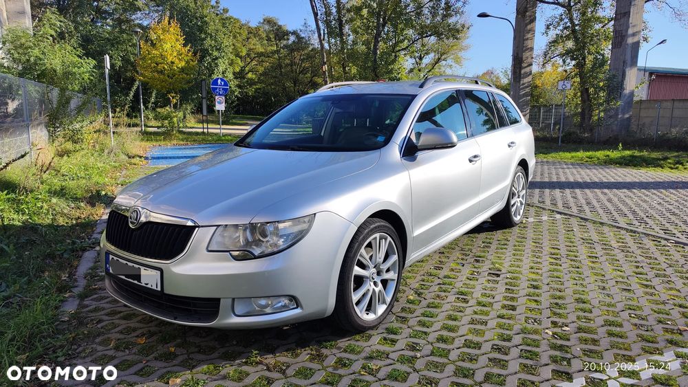 Skoda Superb Combi 2.0 TDI Ambition - 29
