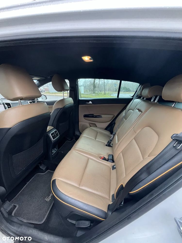 Kia Sportage 1.7 CRDI L 2WD DCT - 9