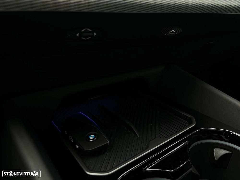 BMW 530 e Pack Desportivo M Pro - 17