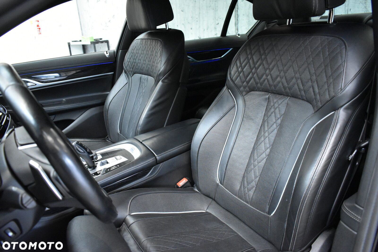 BMW Seria 7 - 10