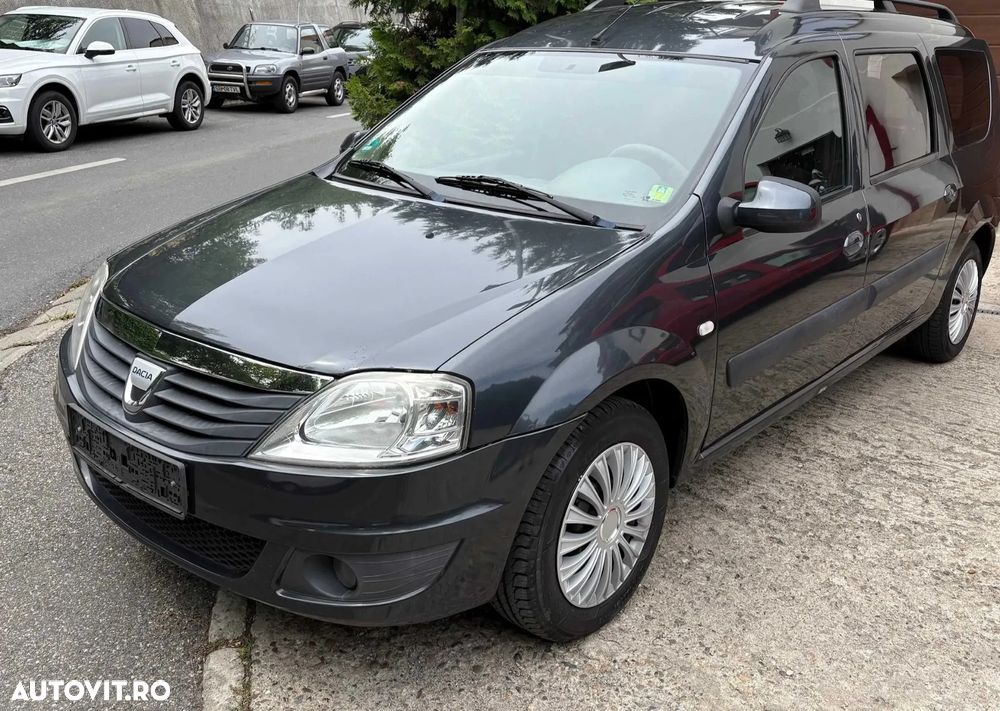 Dezmembrez Dacia logan MCV 2010 - 1