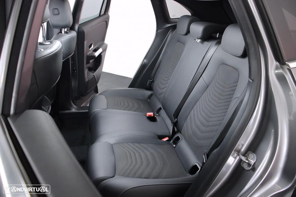 Mercedes-Benz GLA 200 Progressive - 15