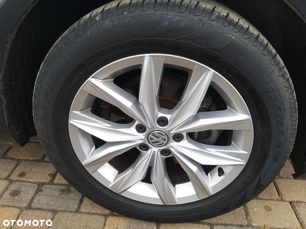 Volkswagen Tiguan - 27