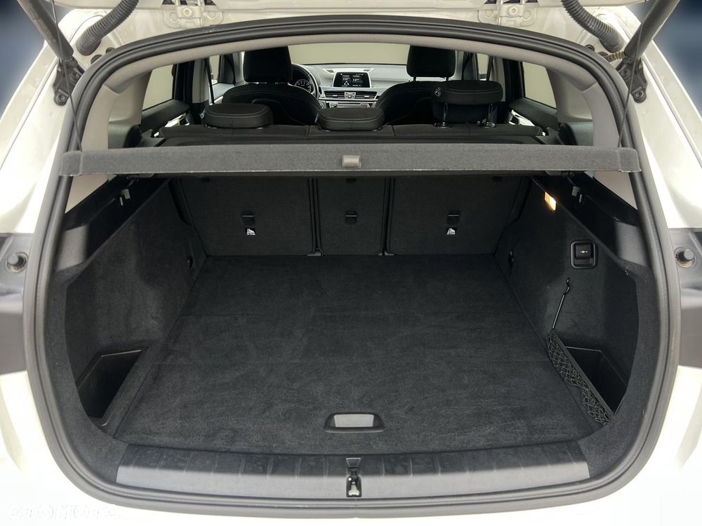 BMW X1 sDrive18i - 18