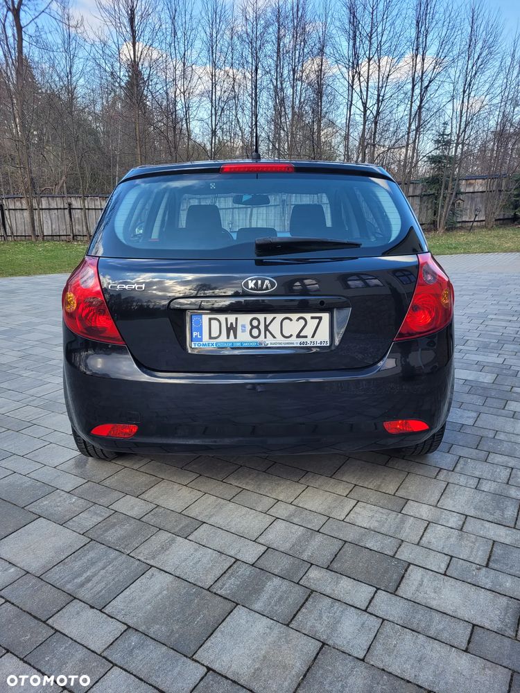 Kia Ceed 1.4 Comfort + - 5