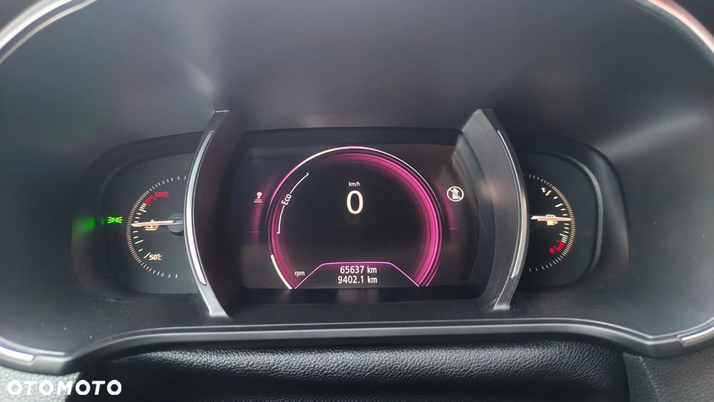 Renault Megane 1.6 SCe Limited - 38