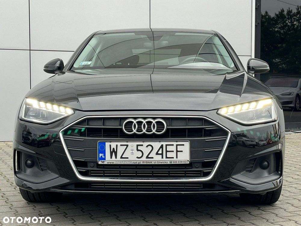 Audi A4 Limousine - 4