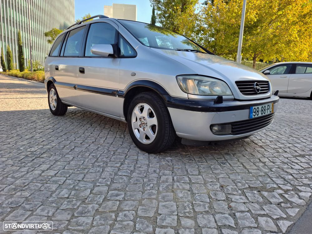 Opel Zafira 1.6 Elegance - 2