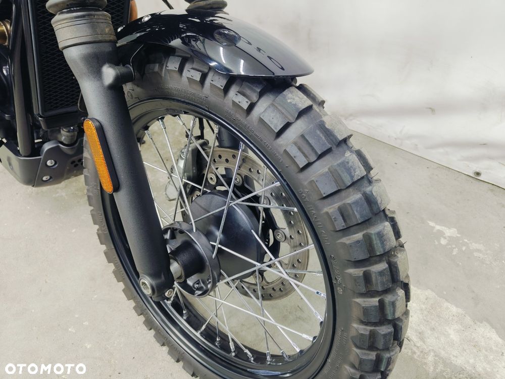 Triumph Street Scrambler - 5