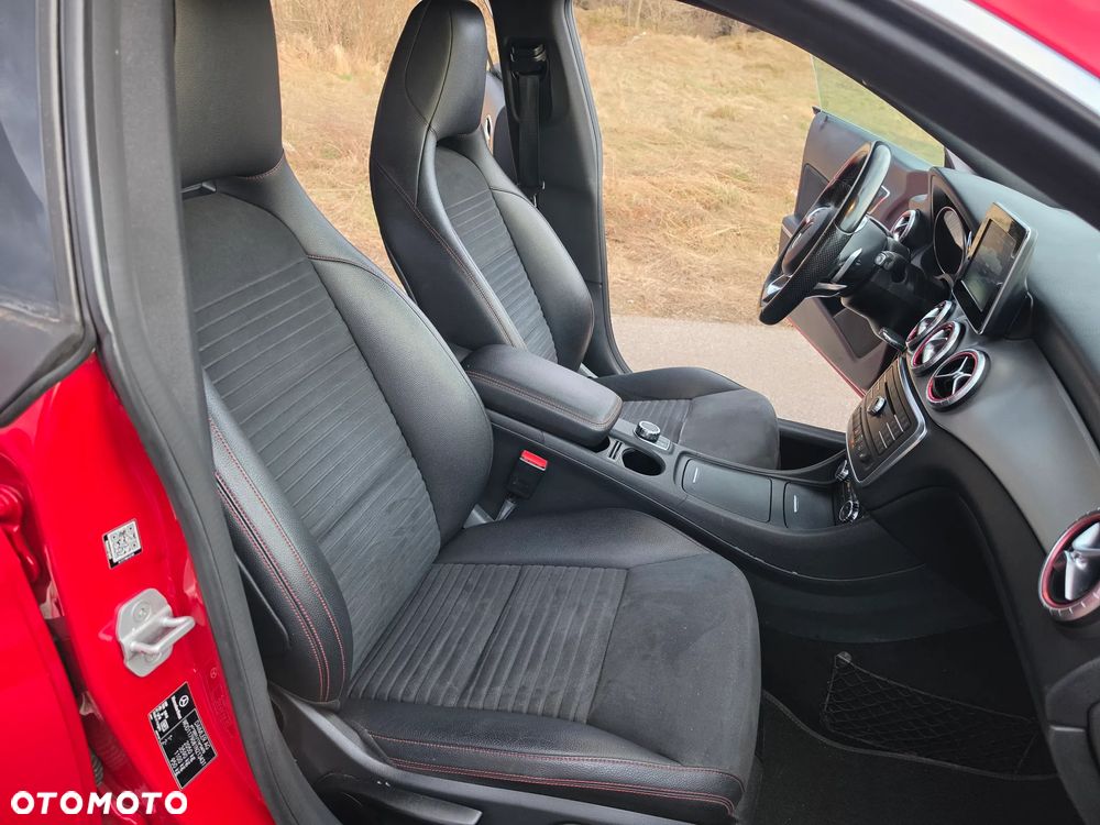 Mercedes-Benz CLA 200 (CDI) d 7G-DCT AMG Line - 26