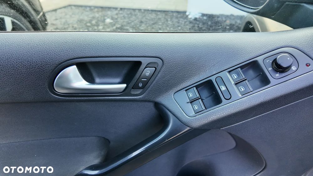 Volkswagen Tiguan 2.0 TDI BlueMot Trend&Fun - 9