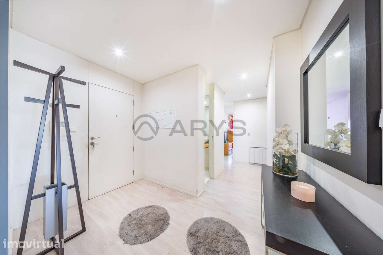 Apartamento T4 Rua Cândido de Oliveira - Grande imagem: 2/26