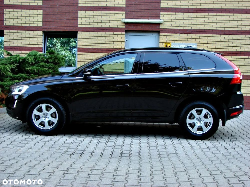 Volvo XC 60 D4 Geartronic Momentum Pro - 11
