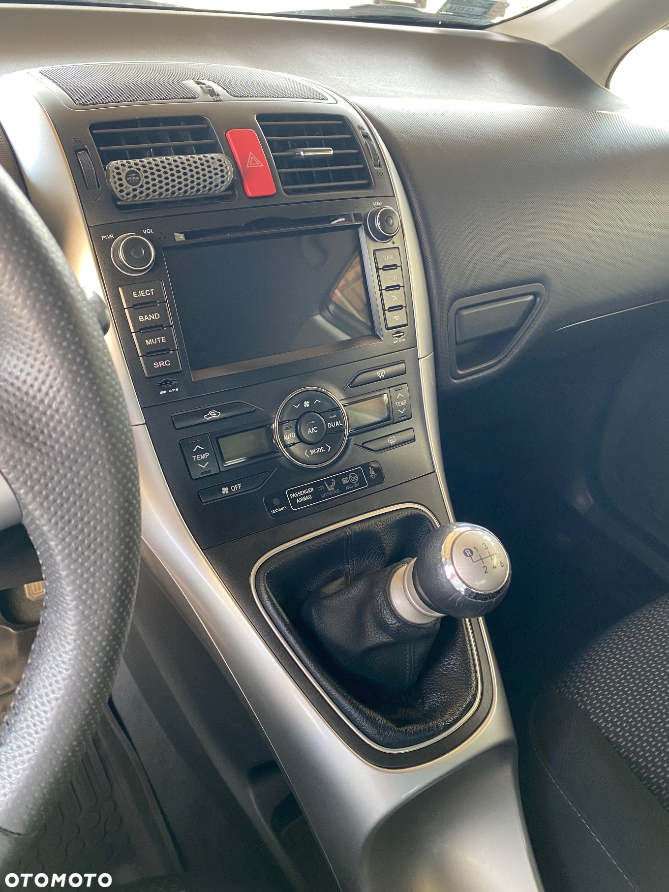 Toyota Auris 2.0 D-4D Premium - 8