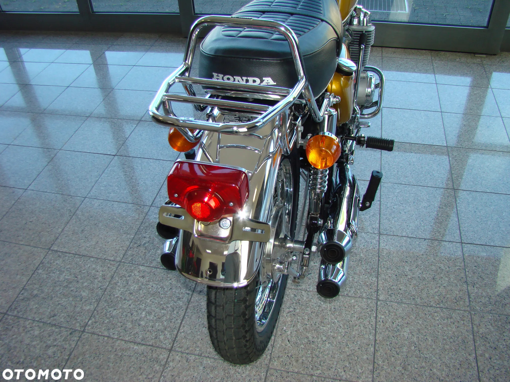 Honda CB - 40