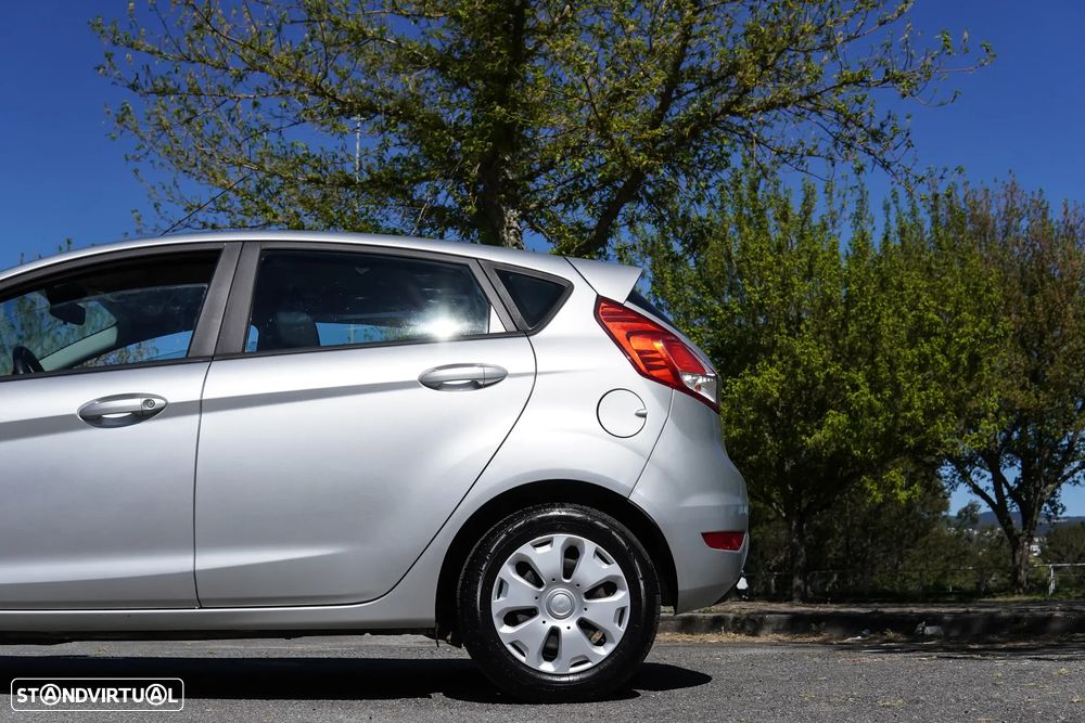 Ford Fiesta - 9