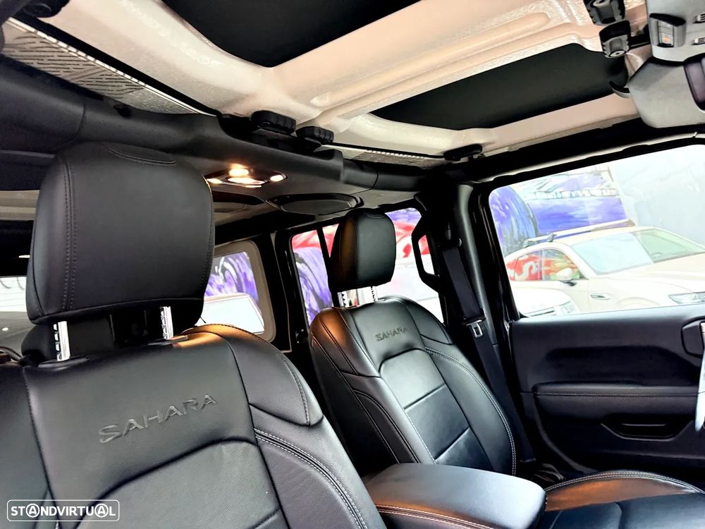 Jeep Wrangler Unlimited - 29