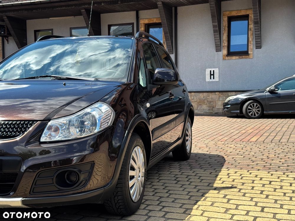 Suzuki SX4 1.6 Premium - 33