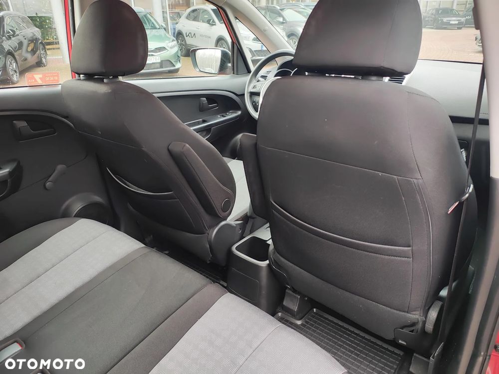 Kia Venga 1.6 M - 21