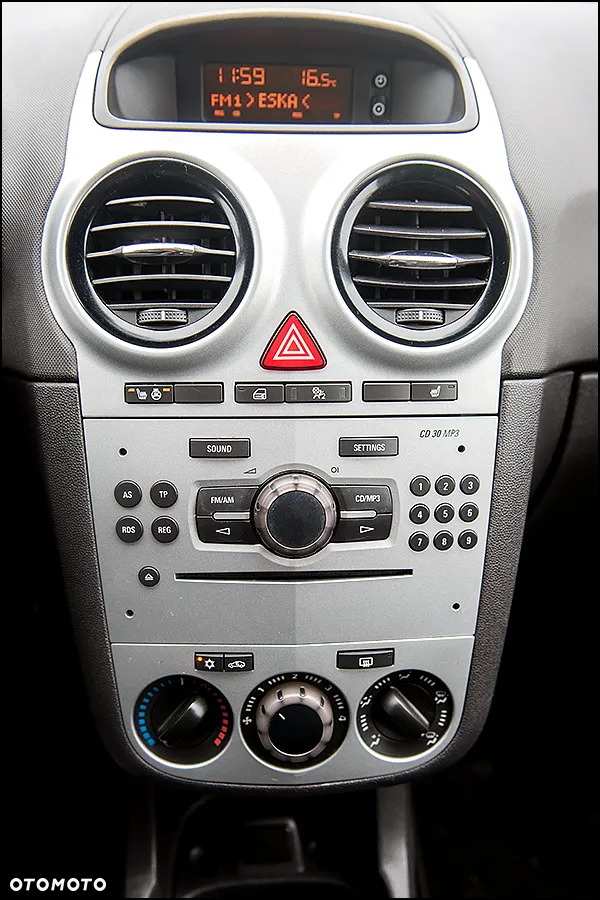 Opel Corsa - 25