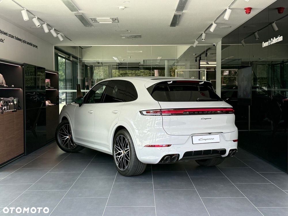 Porsche Cayenne - 5