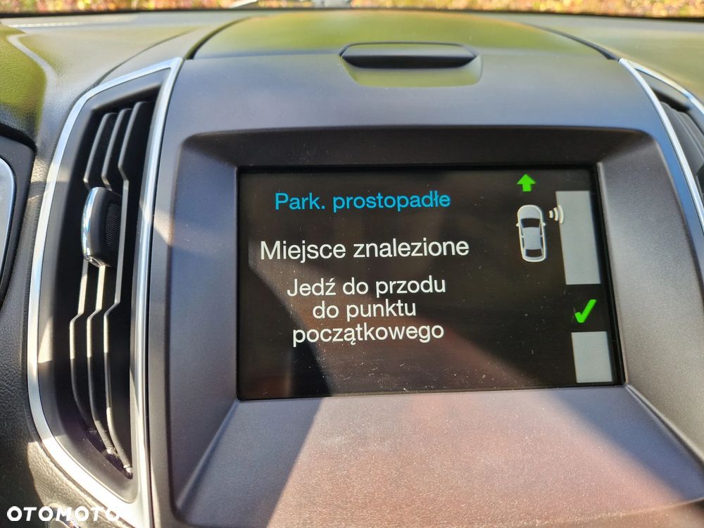 Ford Edge 2.0 TDCi 4WD Titanium - 25