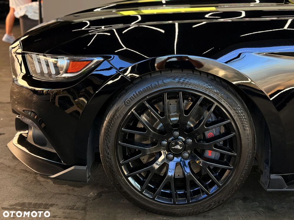 Ford Mustang - 6
