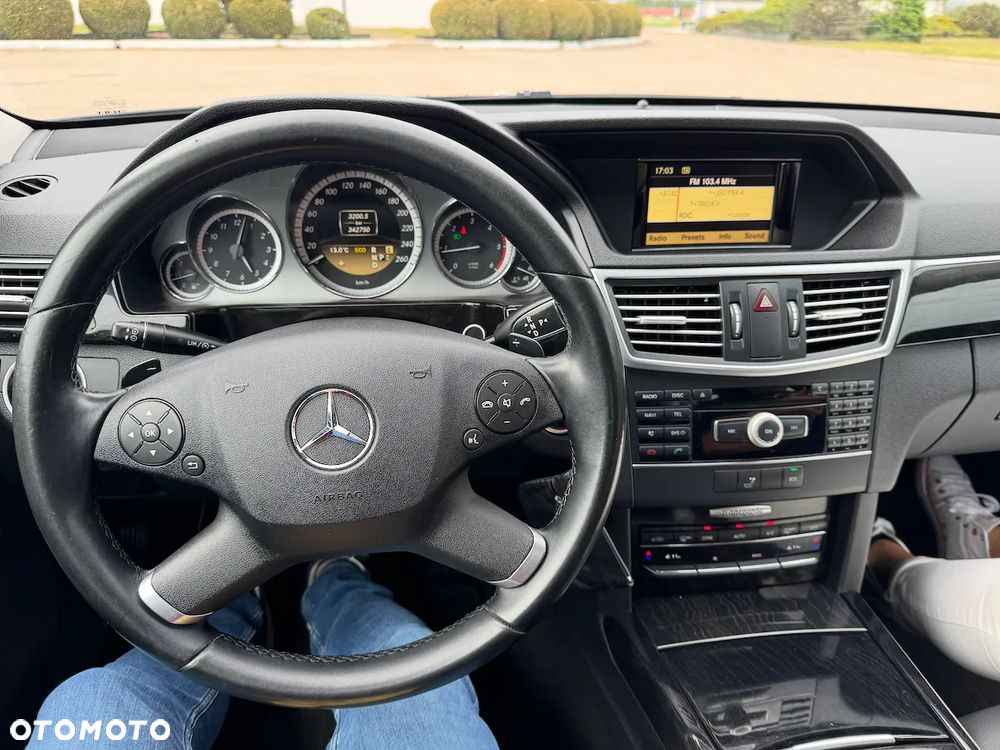 Mercedes-Benz Klasa E 220 CDI BlueEff Avantgarde - 6