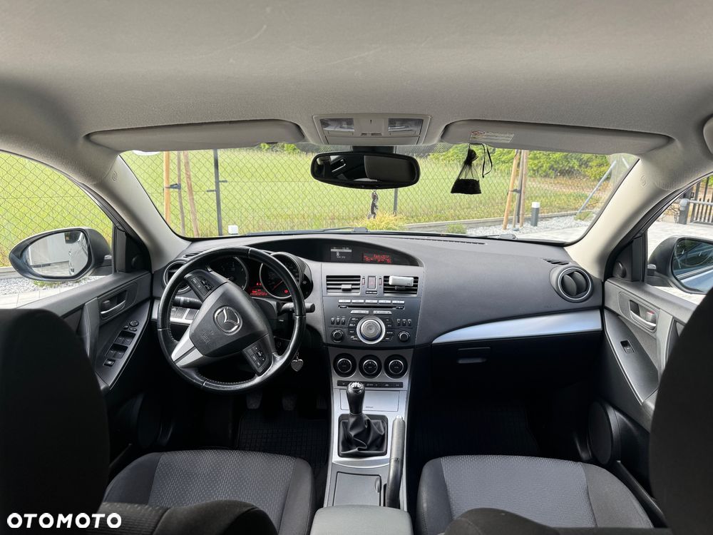 Mazda 3 - 5
