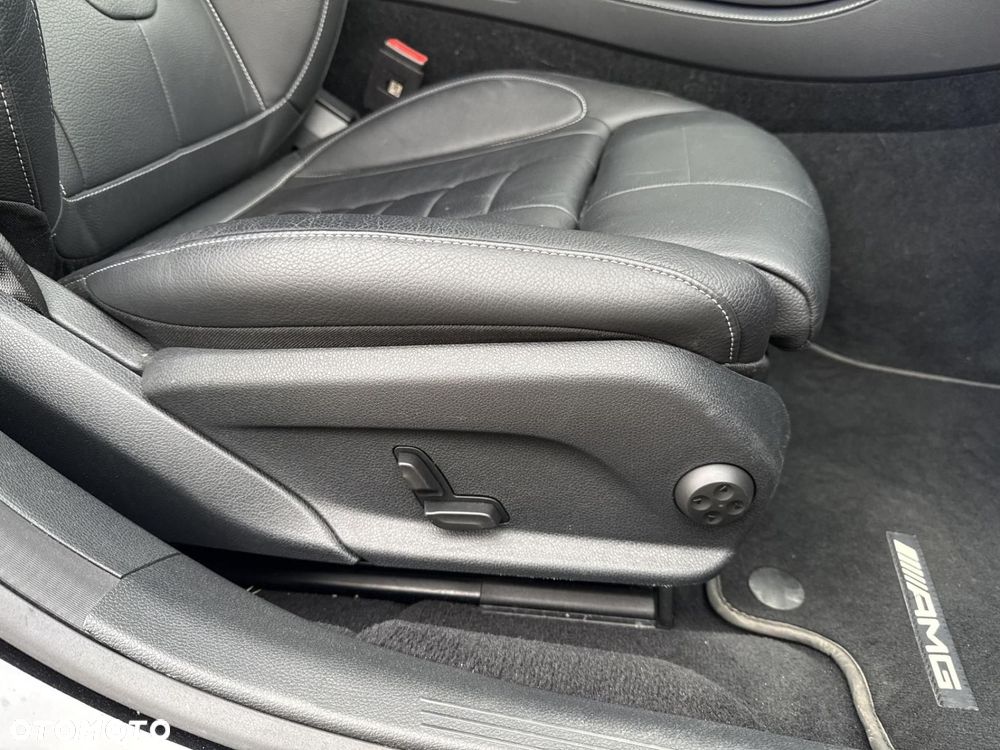 Mercedes-Benz CLS - 26