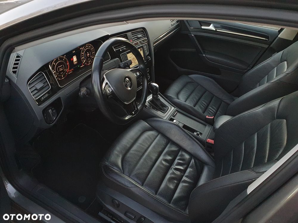 Volkswagen Golf 1.6 BlueTDI DSG Comfortline - 6