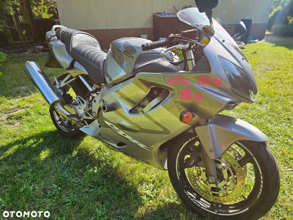 Honda CBR - 1