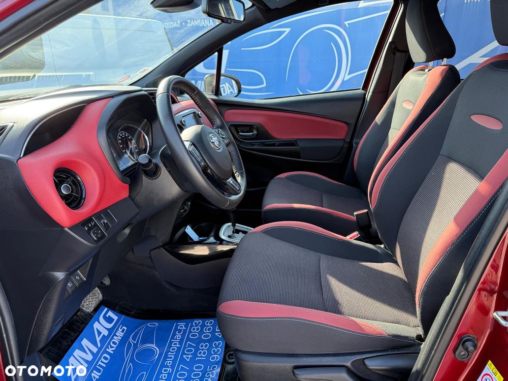 Toyota Yaris Hybrid 100 Active EU6 - 15