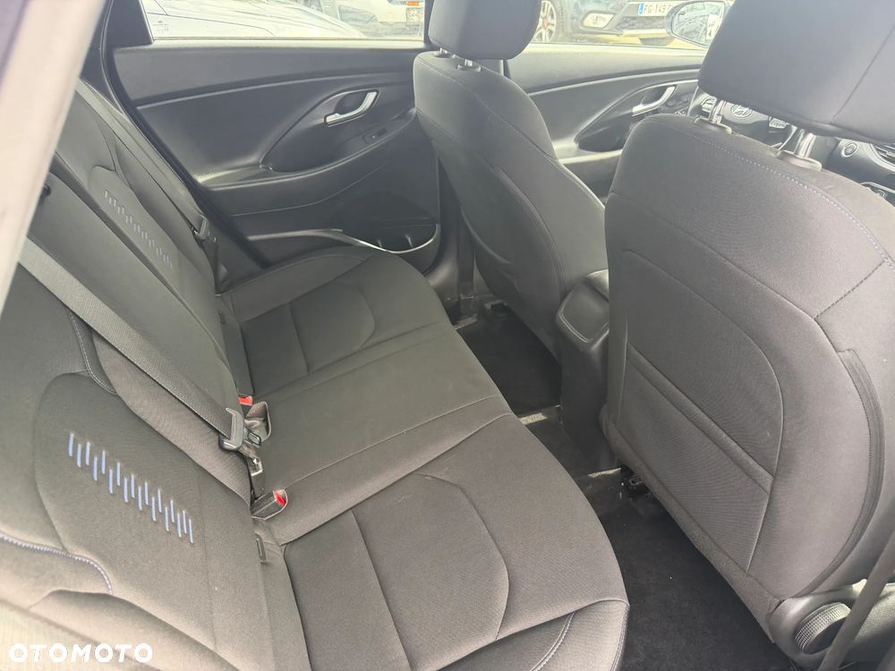 Hyundai i30 1.4 T-GDI GPF Premium DCT - 12