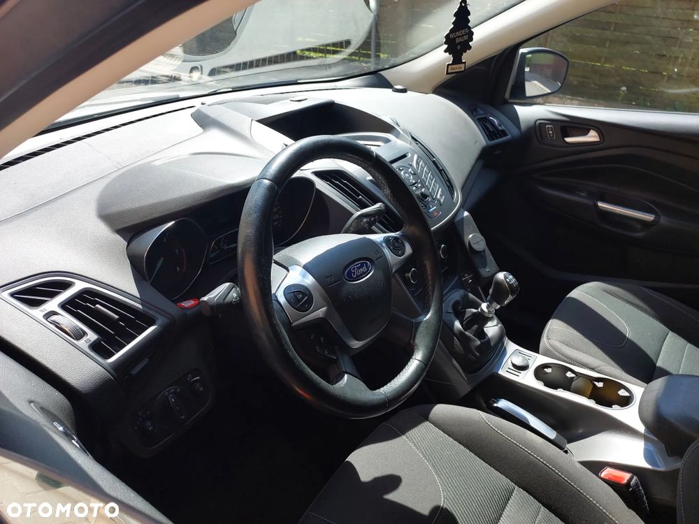 Ford Kuga - 19