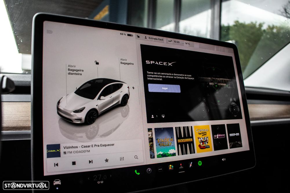 Tesla Model Y Long Range Dual Motor AWD - 33