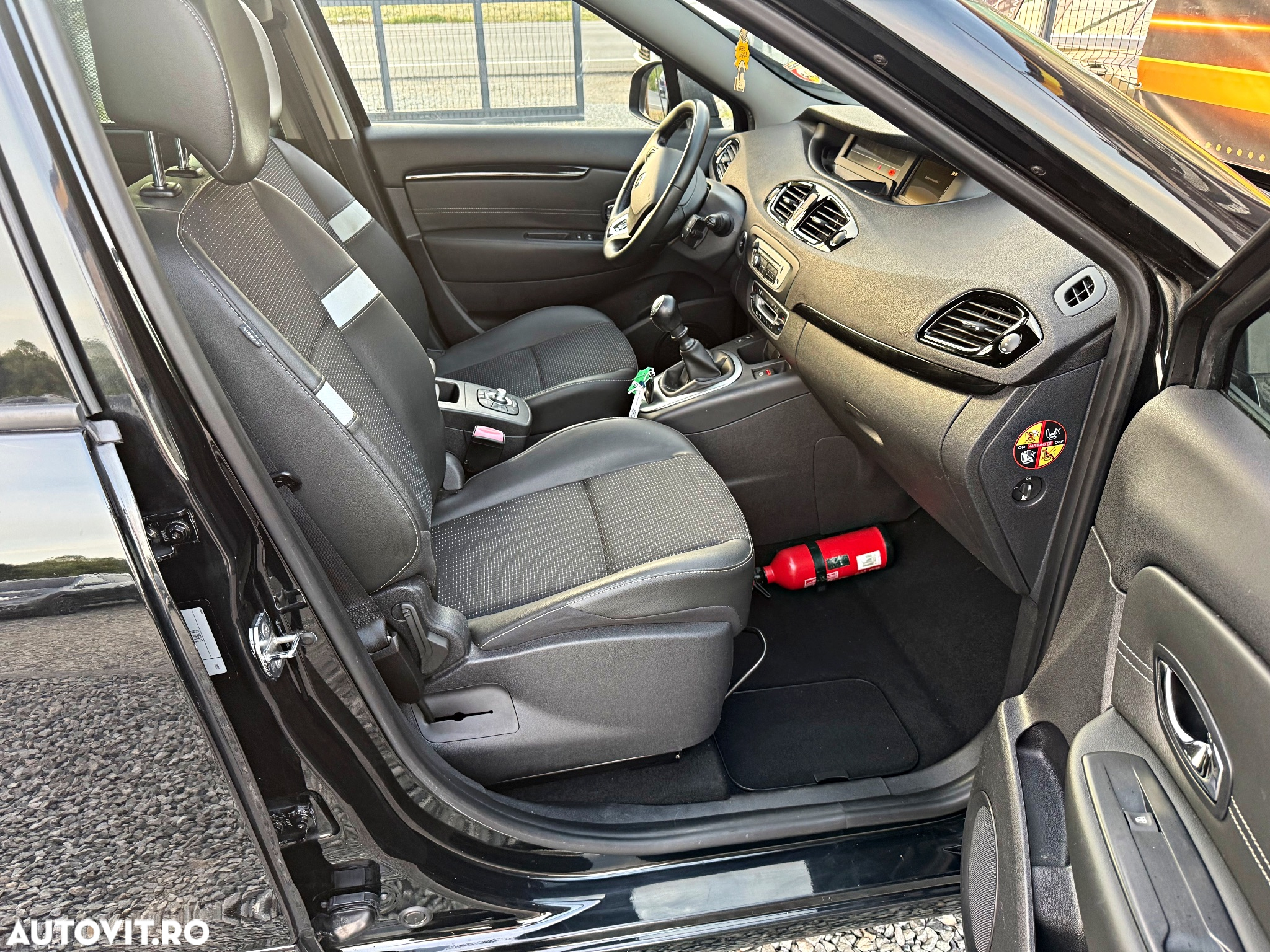 Renault Grand Scenic 1.5 dCi Privilege - 6