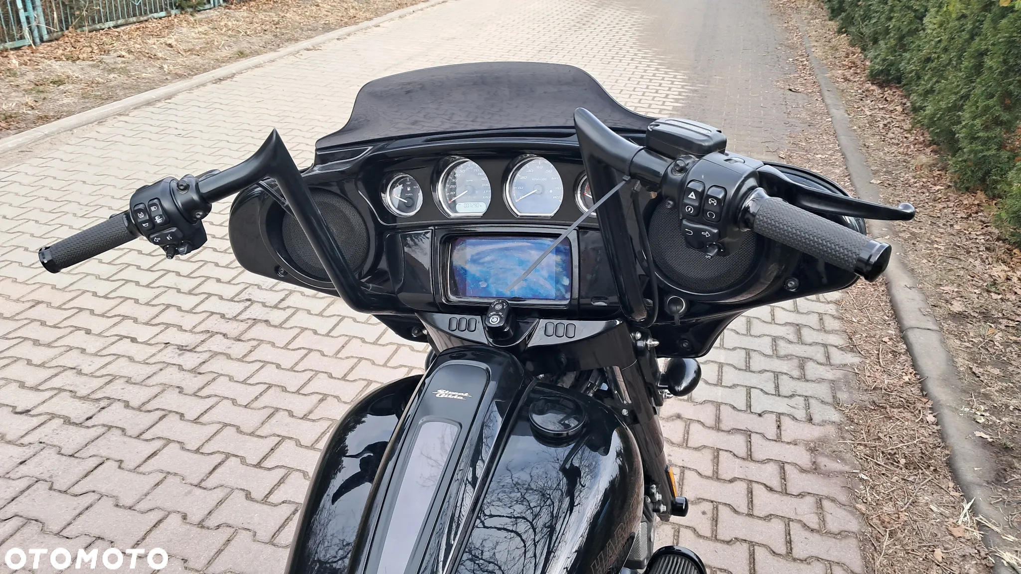 Harley-Davidson Touring Street Glide - 10