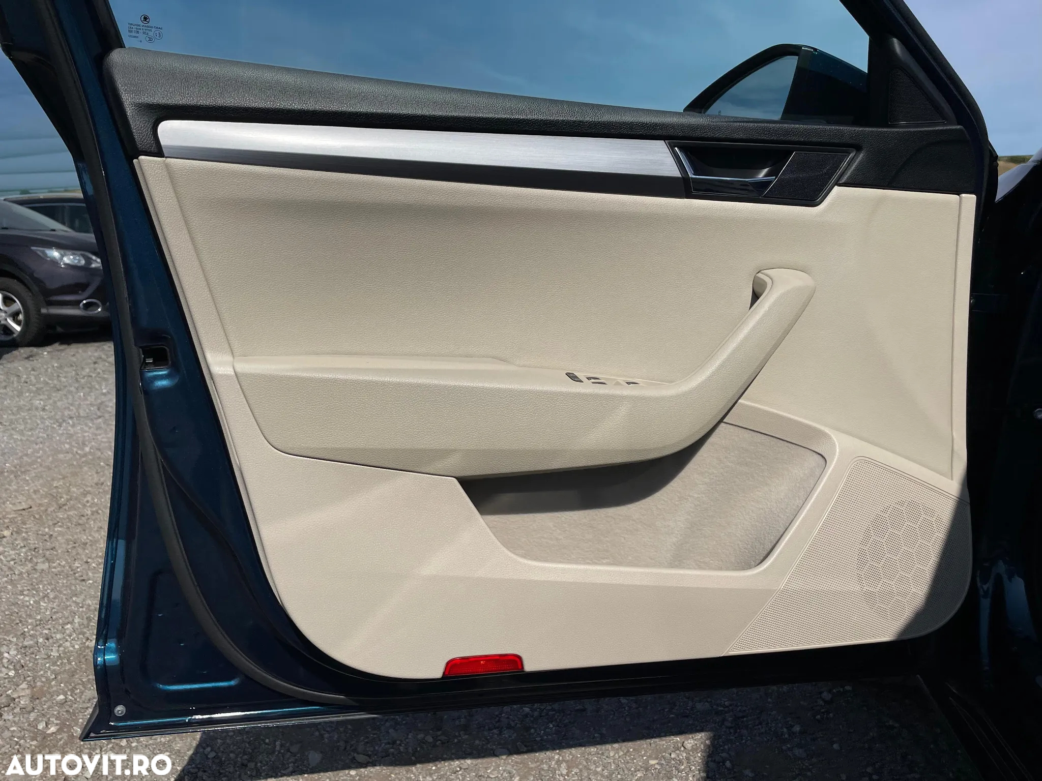 Skoda Superb Combi 2.0 TDI Style - 11