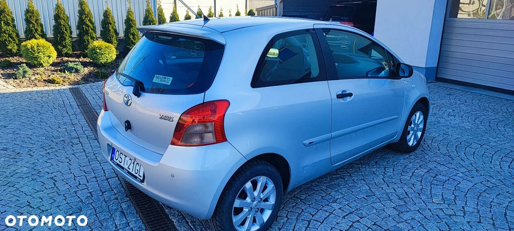 Toyota Yaris - 5