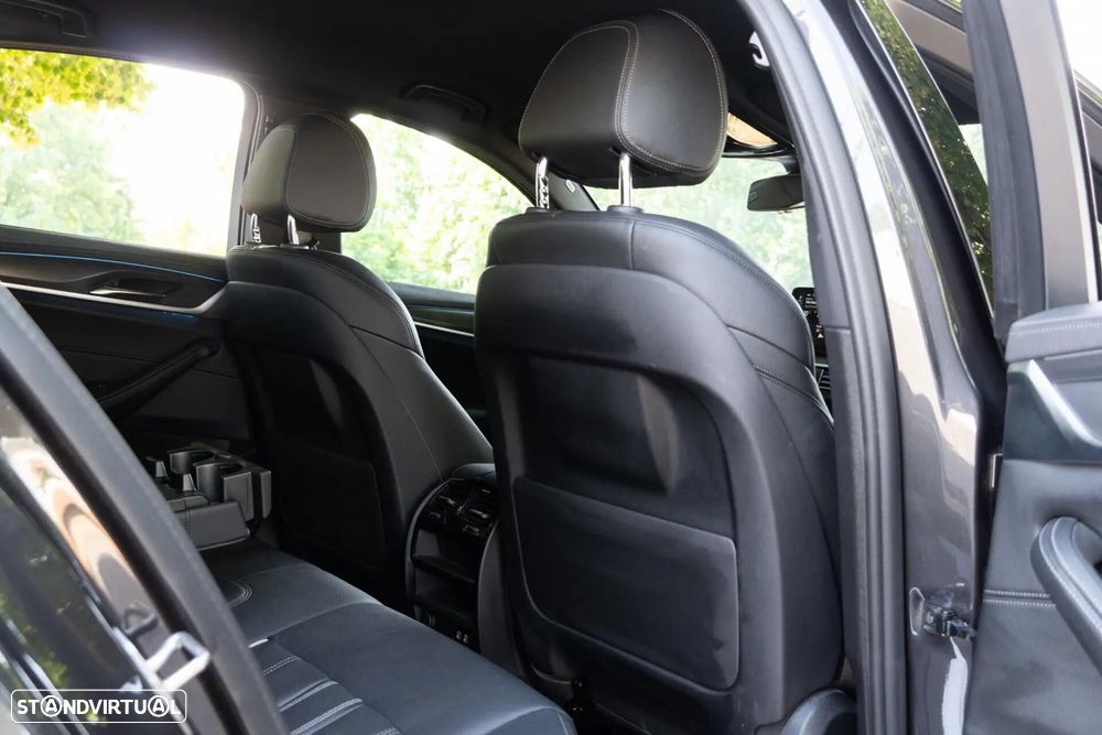BMW 520 e Pack M - 31