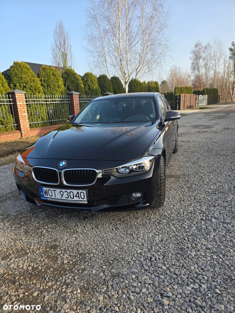 BMW Seria 3 320i xDrive - 1