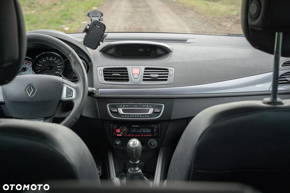 Renault Megane TCe 180 GT - 7