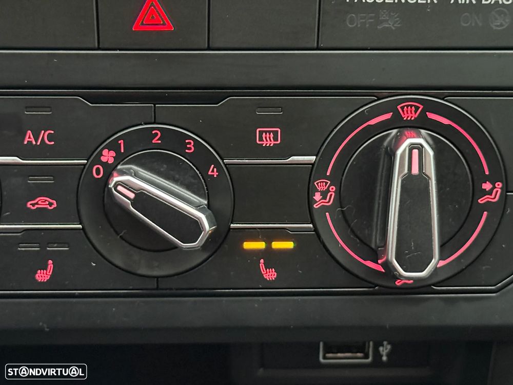 VW T-Cross 1.6 TDI SCR DSG Style - 35