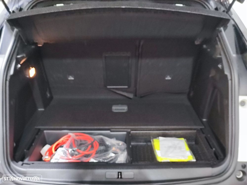 Peugeot 3008 1.6 Hybrid GT e-EAT8 - 41