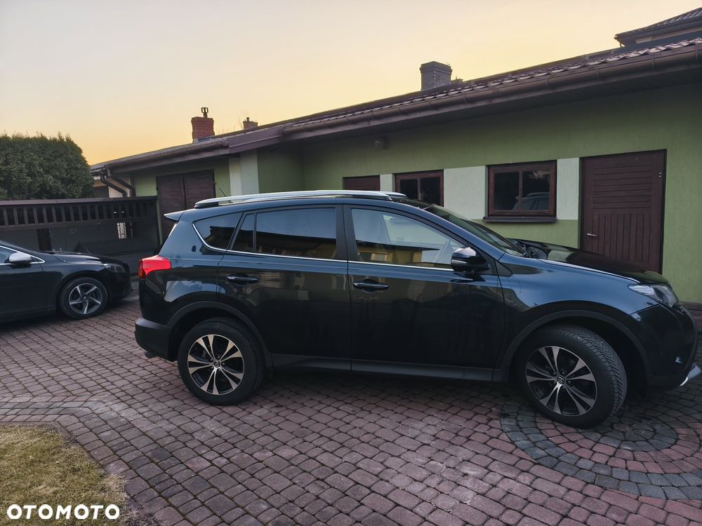 Toyota RAV4 2.0 D-4D Premium 4x2 - 5